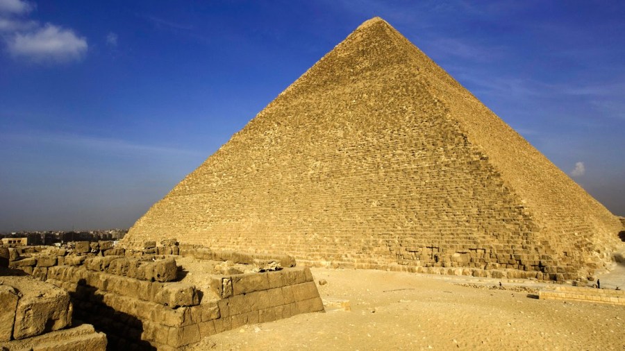 Pyramid_of_Cheops_Giza_Egypt